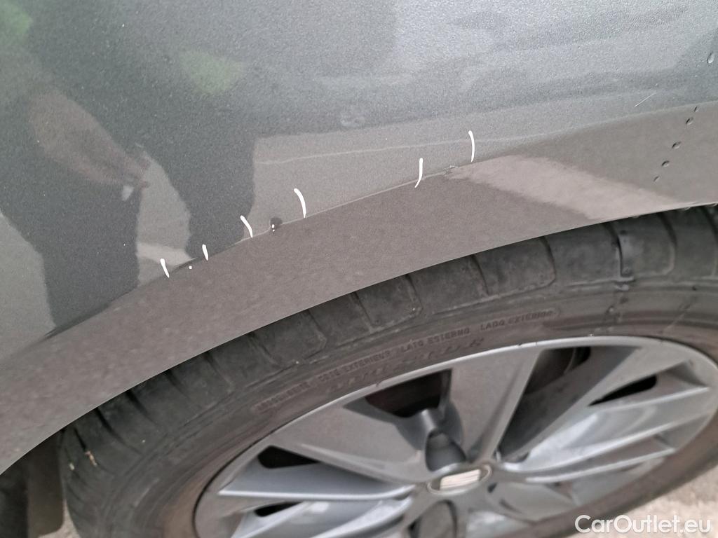  Seat  Leon SEAT León / 2016 / 5P / berlina con portón 1.6 TDI 85kW (115CV) S&S Style Visio Nav(SP) #8