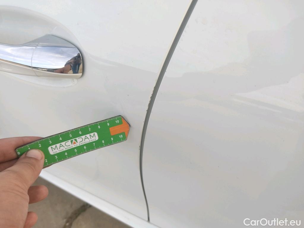  Mercedes  CLA-Klasse MERCEDES-BENZ Clase CLA / 2019 / 4P / coupé CLA 200 D DCT #4