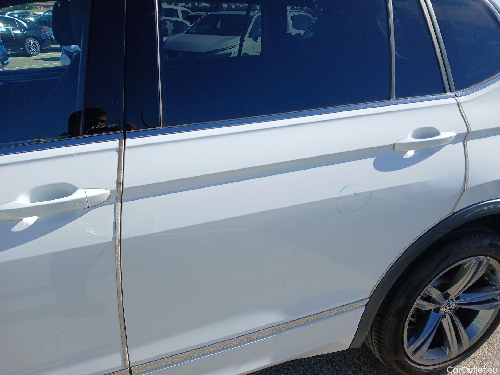  Volkswagen  Tiguan VOLKSWAGEN  Allspace / 2017 / 5P / todoterreno Sport 2.0 TDI 147kW (200CV) 4Motion DSG #24