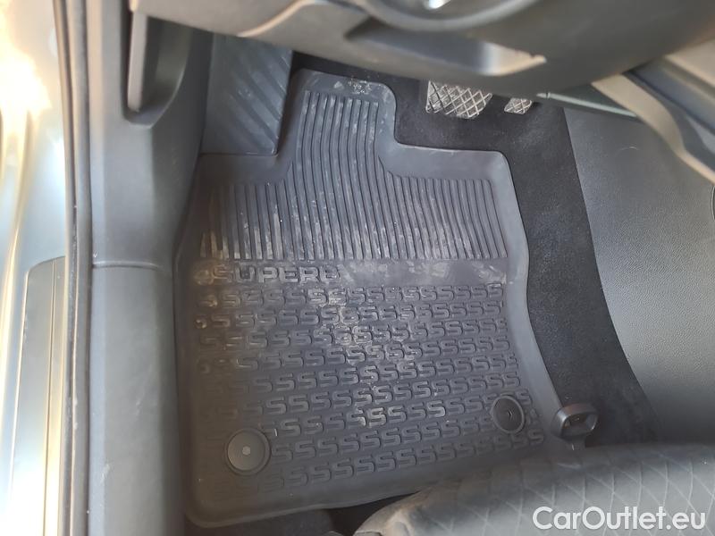  Skoda  Superb  2 (2008) Supe.FL2.0TDI 110 Ambition AT #9