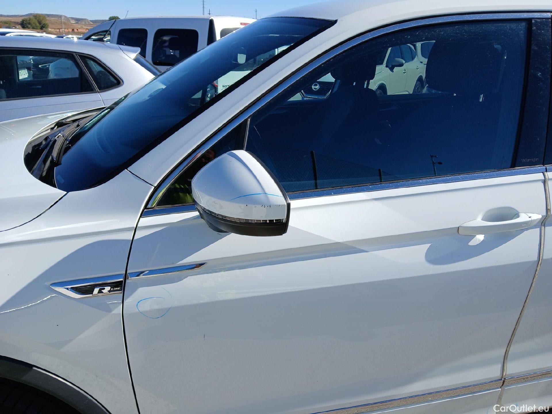  Volkswagen  Tiguan VOLKSWAGEN  Allspace / 2017 / 5P / todoterreno Sport 2.0 TDI 147kW (200CV) 4Motion DSG #17