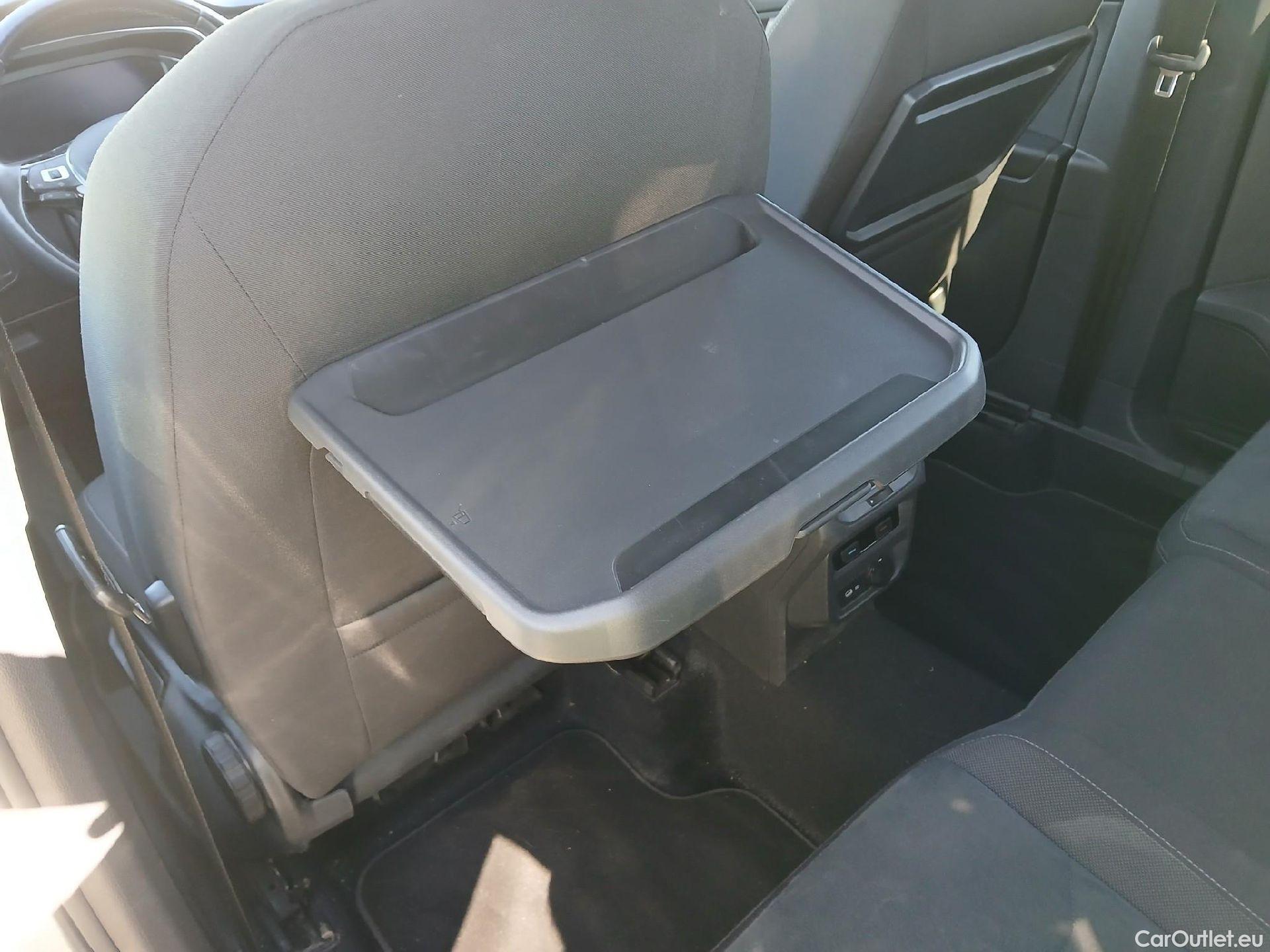  Volkswagen  Tiguan VOLKSWAGEN  Allspace / 2017 / 5P / todoterreno Sport 2.0 TDI 147kW (200CV) 4Motion DSG #3