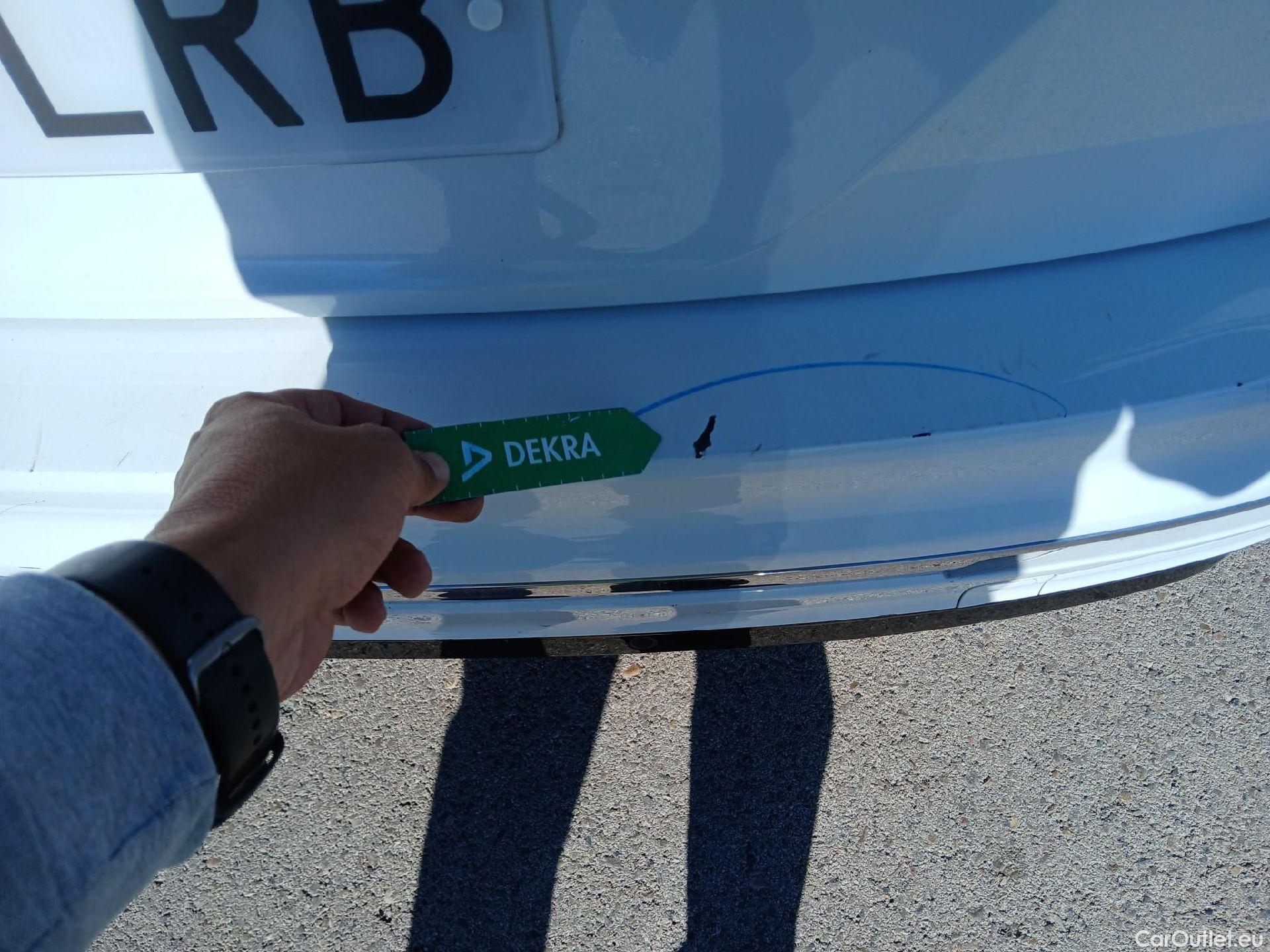  Volkswagen  Tiguan VOLKSWAGEN  Allspace / 2017 / 5P / todoterreno Sport 2.0 TDI 147kW (200CV) 4Motion DSG #30