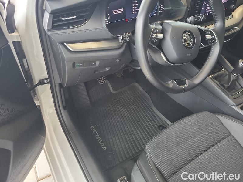  Skoda  Octavia  Lim. (NX3)(2020)  1.5TSI 110 Ambition 5d #5