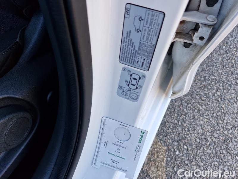  Hyundai  i30   cw (PD)(2017->)  kom.1.6CRDi 115 Smart #7