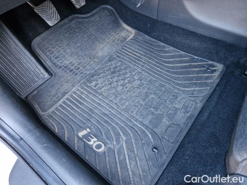  Hyundai  i30   cw (PD)(2017->)  kom.1.6CRDi 115 Smart #13