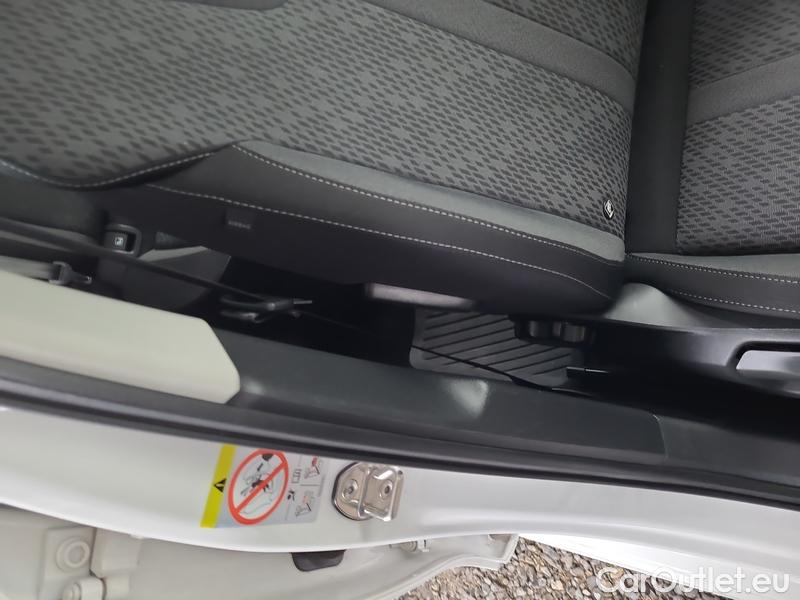  Skoda  Octavia  Combi (NX3)(2020) Oct.Combi 1.5TSI 110 Style #10