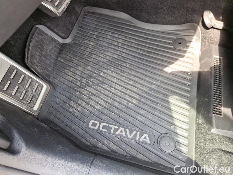  Skoda  Octavia  Combi (NX3)(2020) Oct.Combi 1.5TSI 110 Style Aut #12