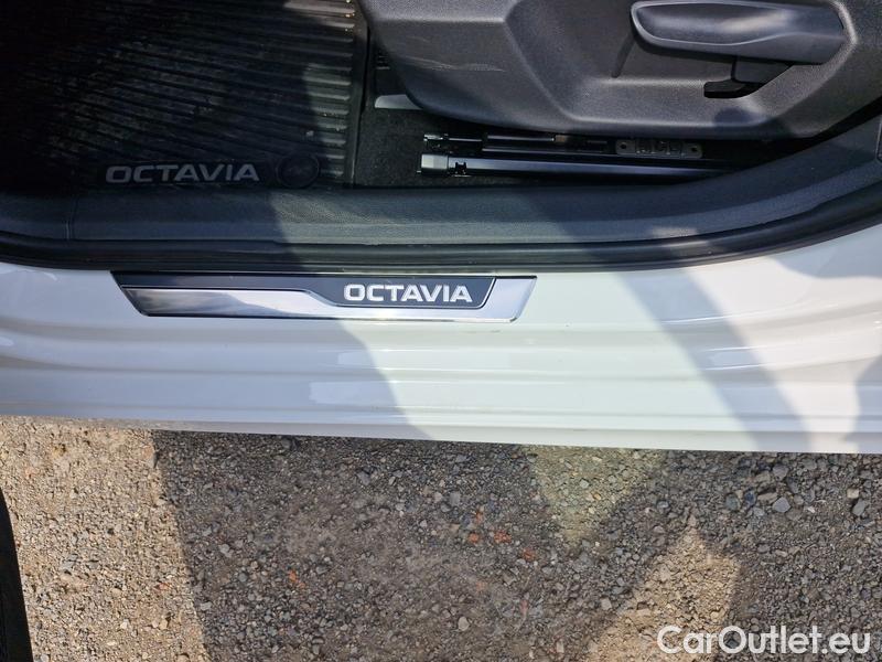  Skoda  Octavia  Combi (NX3)(2020) Oct.Combi 1.5TSI 110 Style Aut #16