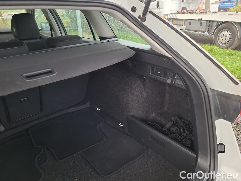  Skoda  Octavia  Combi (NX3)(2020) Oct.Combi 1.5TSI 110 Style #8