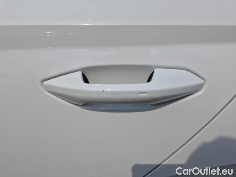  Skoda  Octavia  Combi (NX3)(2020) Oct.Combi 1.5TSI 110 Style Aut #4