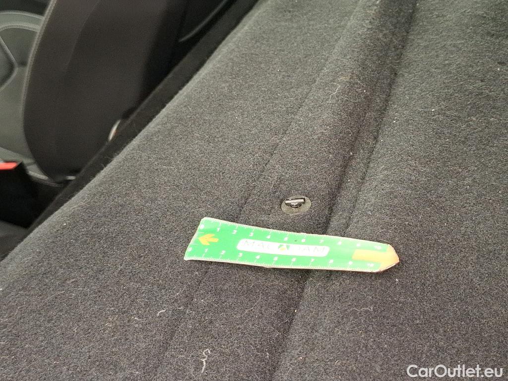  Renault  Clio  IV Air MediaNav 1.5 dCi 75CV BVM5 E6 #50