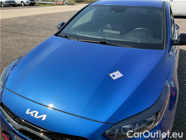  KIA  Cee'd ProCeed 1.6 T-GDI GT AT 5d #8