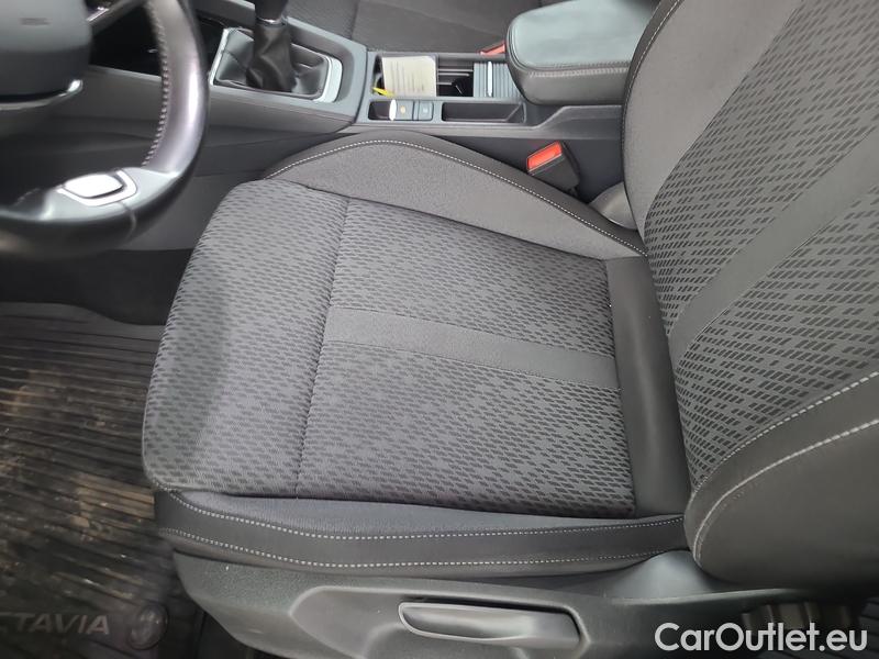  Skoda  Octavia  Combi (NX3)(2020) Oct.Combi 1.5TSI 110 Style #11