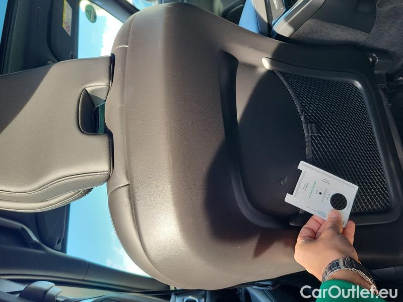  Volvo  V60  (2010)  T6 R-Design AWD AT #32