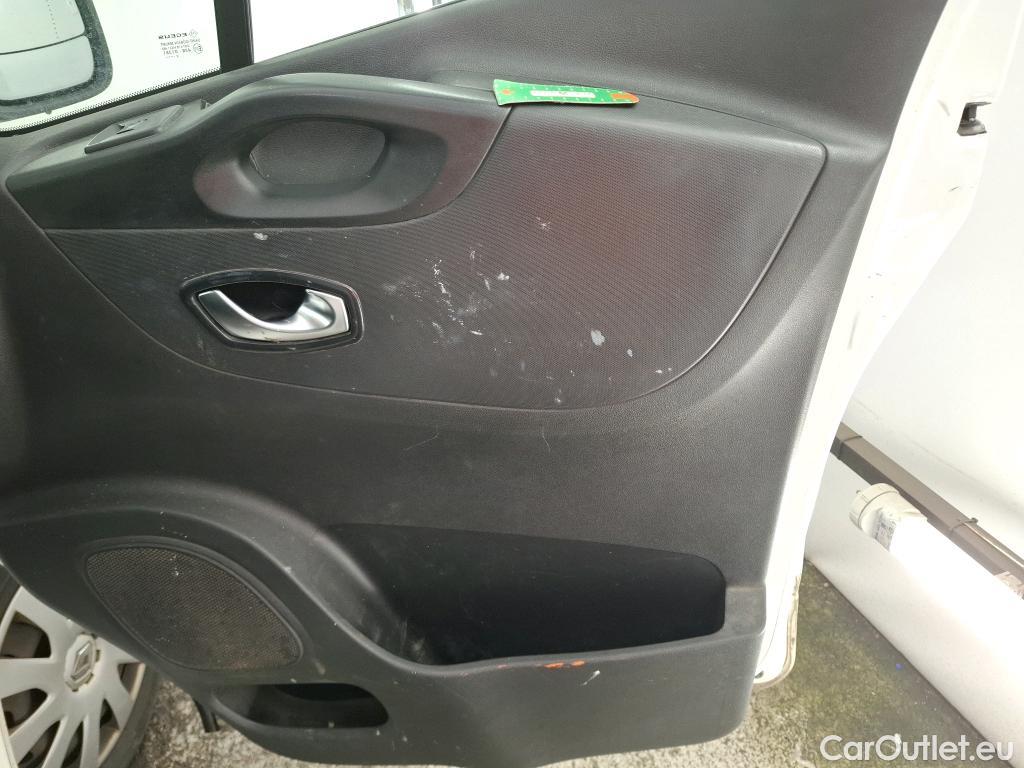  Renault  Trafic RENAULT  / 2019 / 4P / Fourgon tole FG GCF L1H1 1000 dCi 120 #15