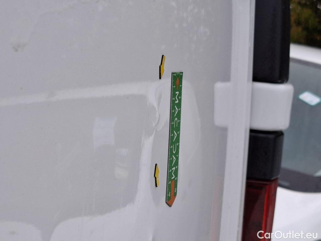  Renault  Trafic  Fourgon L2H1 3T Grand Confort 2.0 dCi 130CV BVM6 E6d #17