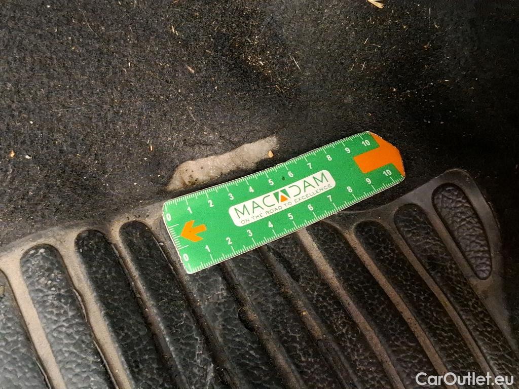  Renault  Clio  IV Air MediaNav 1.5 dCi 75CV BVM5 E6 #41