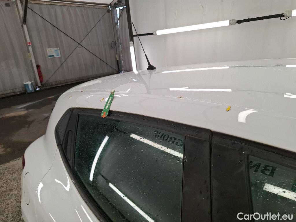  Renault  Clio  IV Air MediaNav 1.5 dCi 75CV BVM5 E6 #10