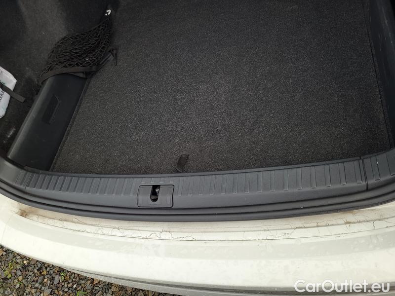  Skoda  Octavia  Combi (NX3)(2020) Oct.Combi 1.5TSI 110 Style #14