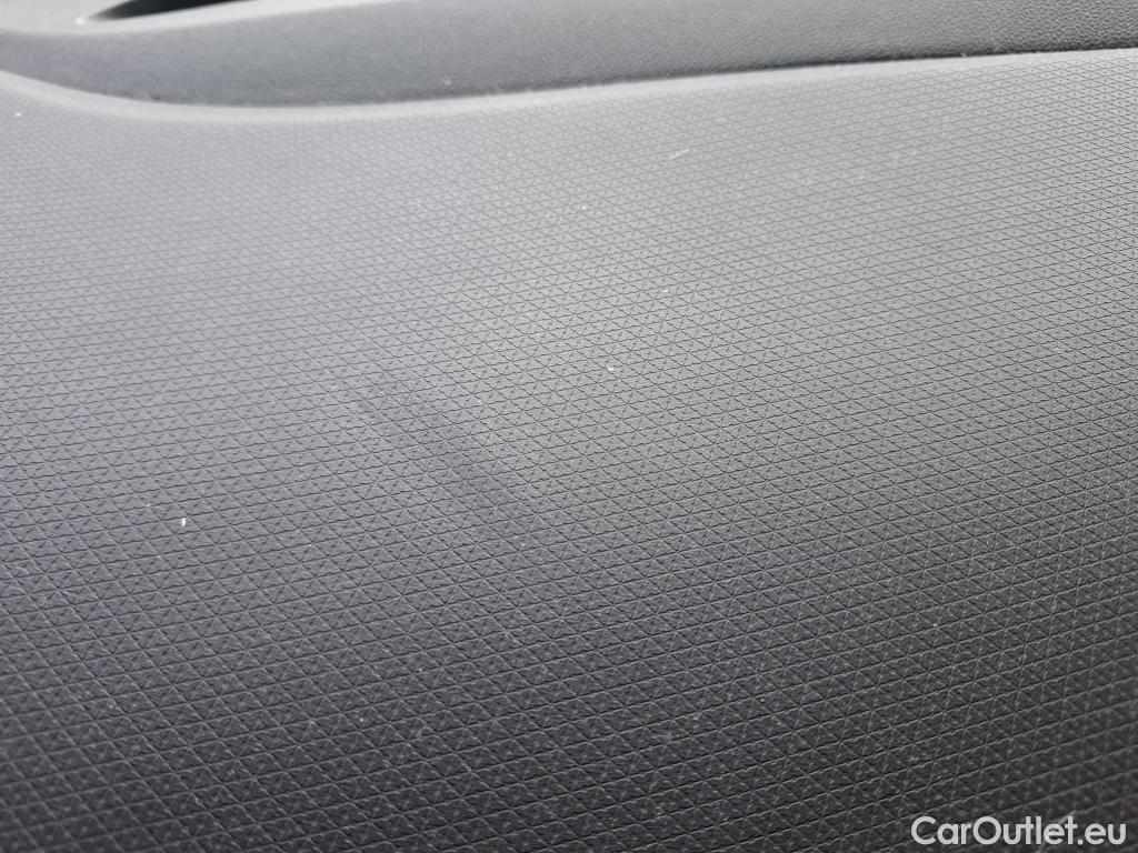  Renault  Clio  IV Air MediaNav 1.5 dCi 75CV BVM5 E6 #24