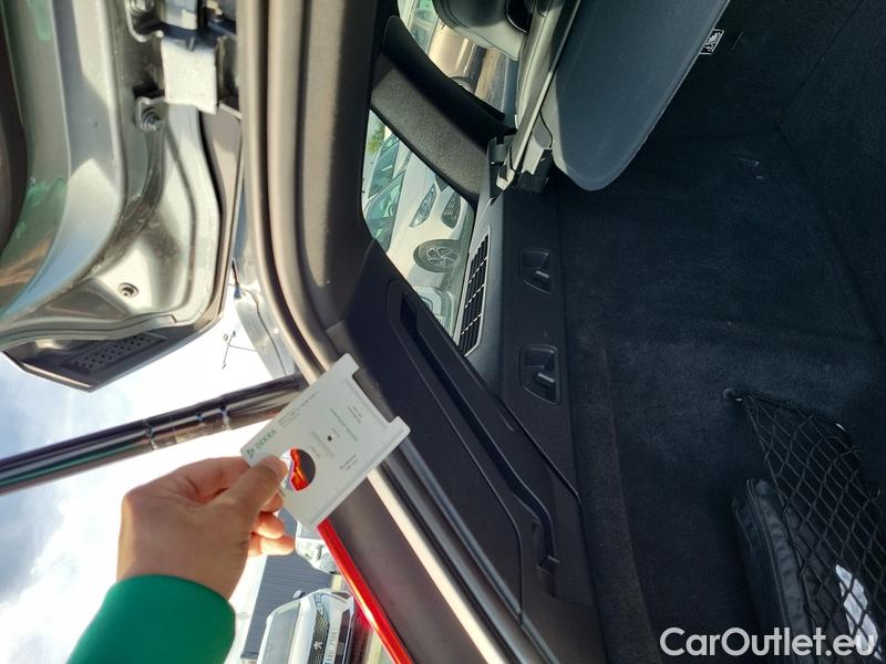  Volvo  V60  (2010)  T6 R-Design AWD AT #28