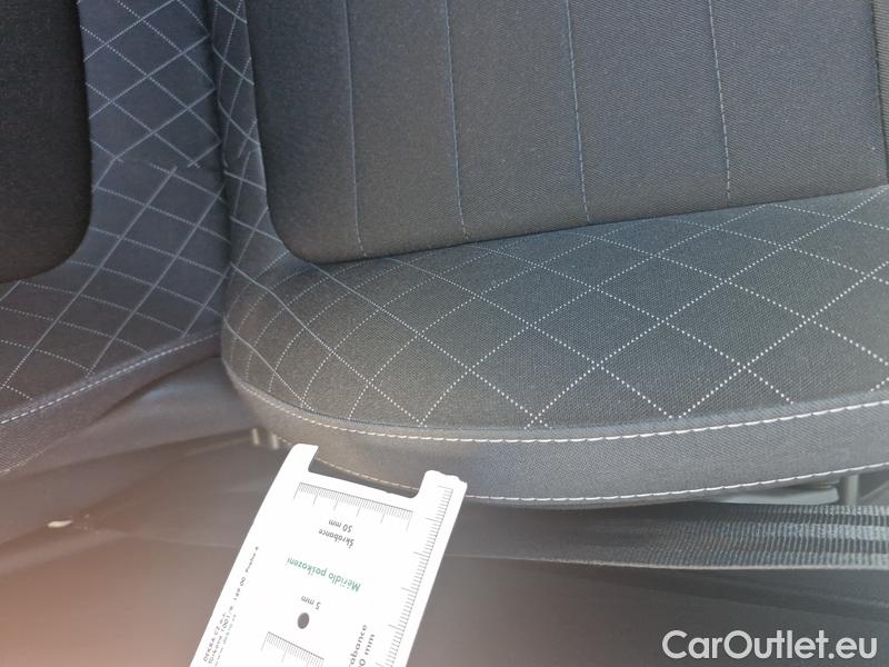  Skoda  Fabia  Combi (2015) Com.1.0TSI 70 Ambition 5d #10