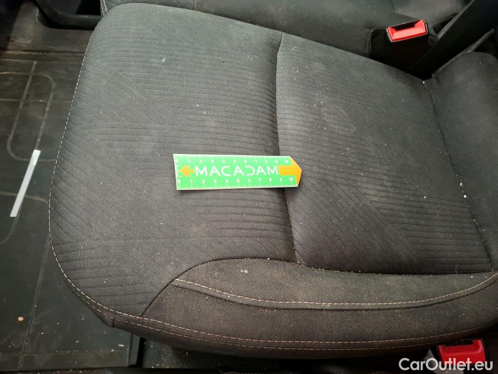  Renault  Trafic  Fourgon L2H1 3T Grand Confort 2.0 dCi 130CV BVM6 E6d #41