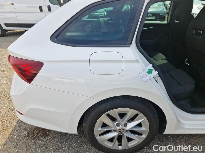  Skoda  Octavia  Combi (NX3)(2020) Oct.Combi 1.5TSI 110 Style Aut #11