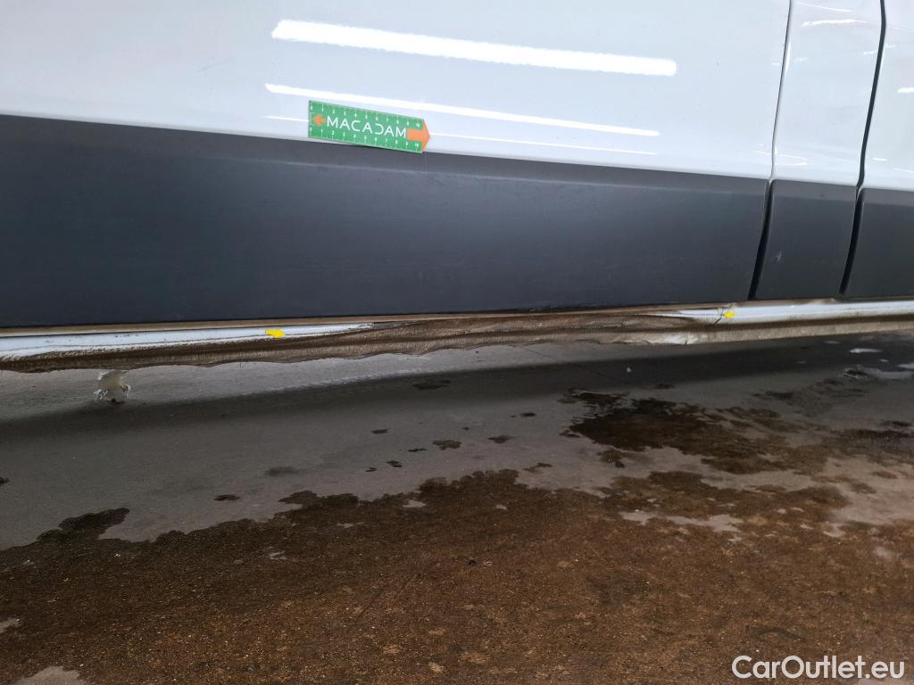  Renault  Trafic  Fourgon L2H1 3T Grand Confort 2.0 dCi 130CV BVM6 E6d #2