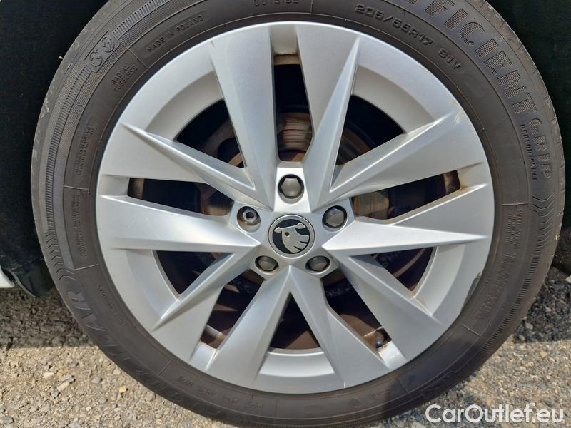  Skoda  Octavia  Combi (NX3)(2020) Oct.Combi 1.5TSI 110 Style Aut #5