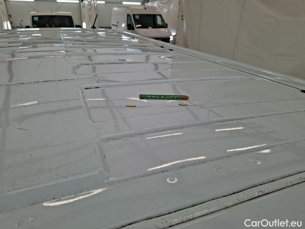  Renault  Trafic  Fourgon L2H1 3T Grand Confort 2.0 dCi 130CV BVM6 E6d #37