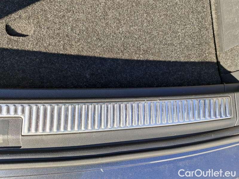  Skoda  Superb  Combi (3V5)(2015) Su.com.2.0TDI 147 4x4 L&K Aut #1