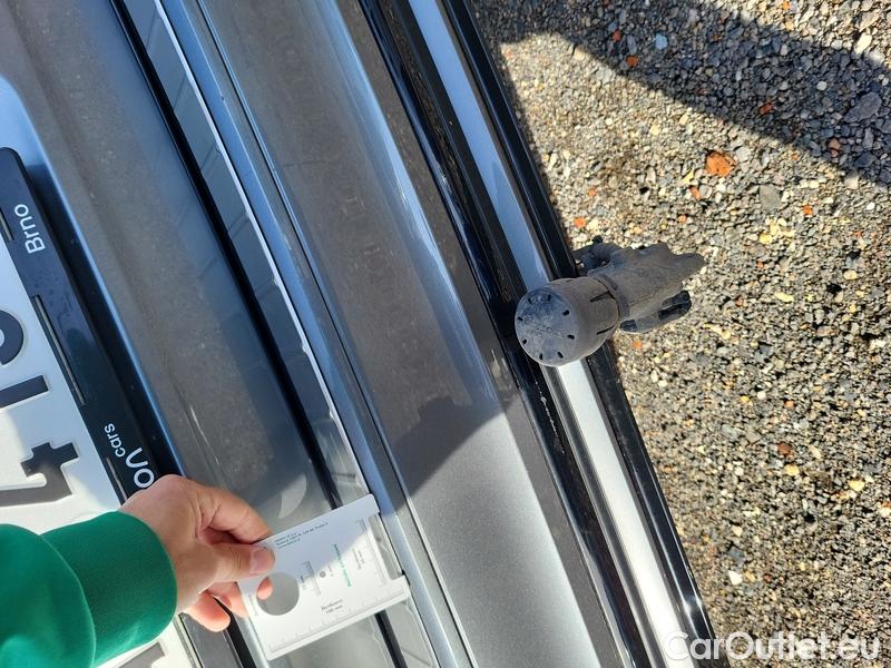  Volvo  V60  (2010)  T6 R-Design AWD AT #11