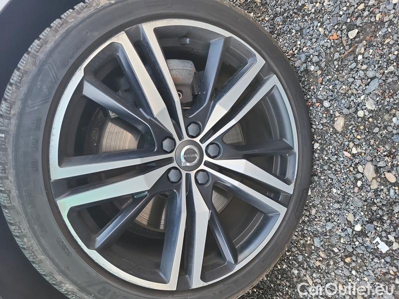  Volvo  V60  (2010)  T6 R-Design AWD AT #18