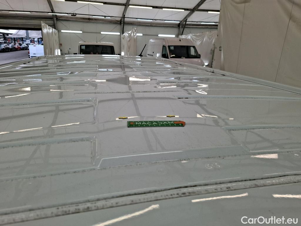  Renault  Trafic  Fourgon L2H1 3T Grand Confort 2.0 dCi 130CV BVM6 E6d #36