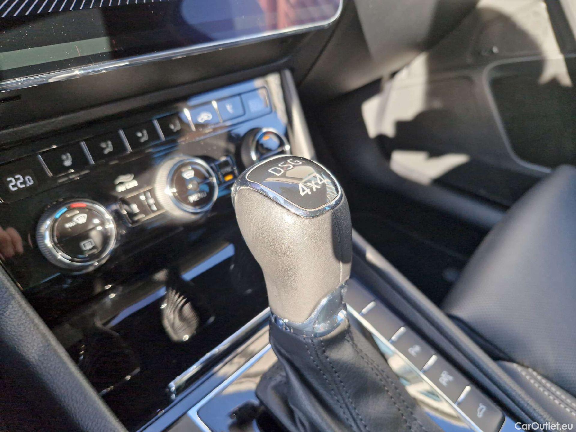  Skoda  Superb  Combi (3V5)(2015) Su.com.2.0TDI 147 4x4 L&K Aut #6