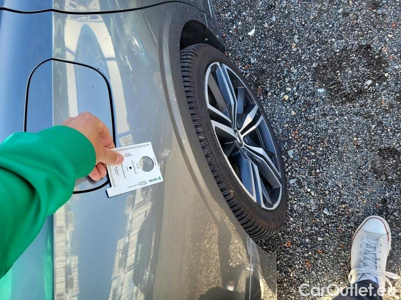  Volvo  V60  (2010)  T6 R-Design AWD AT #13