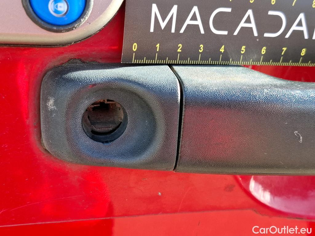  Renault  Master RENAULT  VU 4p Fourgon FG GCf TracF3500 L1H1 dCi110 S&S #48