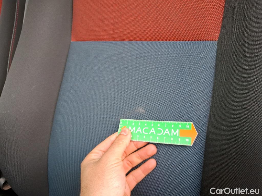  Renault  Master RENAULT  VU 4p Fourgon FG GCf TracF3500 L1H1 dCi110 S&S #78