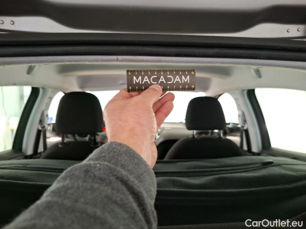  Peugeot  208  Affaire Premium Pack 1.5 HDi 100CV BVM5 E6dT #28