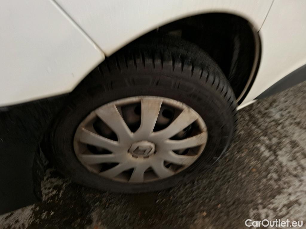  Renault  Trafic  Furgon Grand Confort L1H1 1200 1.6 dCi 125CV BVM6 E6 #17