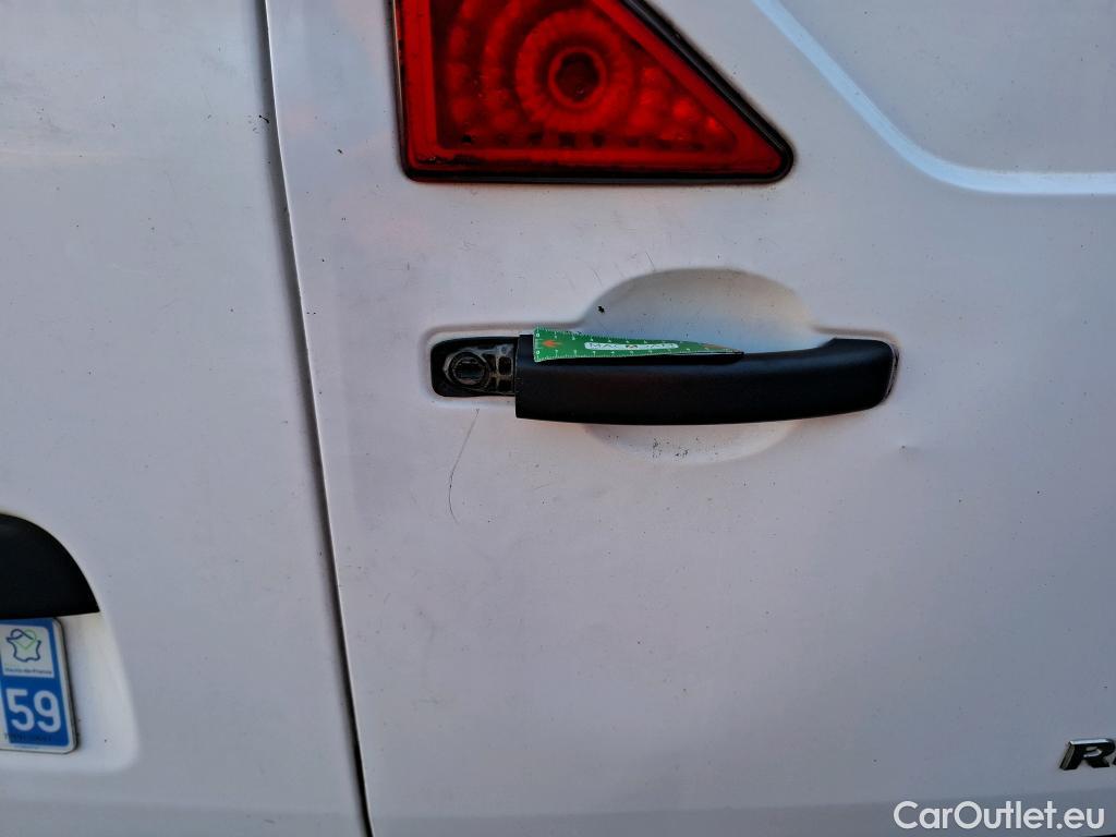 Renault  Master  III Fourgon L2H2 3 5 Grand Confort dCi 135CV BVM6 E6dT #44