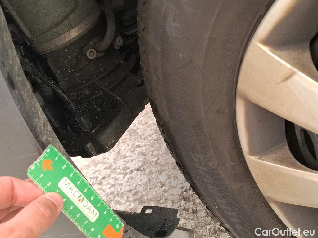  Renault  Trafic  III Fourgon Grand Confort L2H1 1200 1.6 dCi 145CV BVA6 E6dT #24