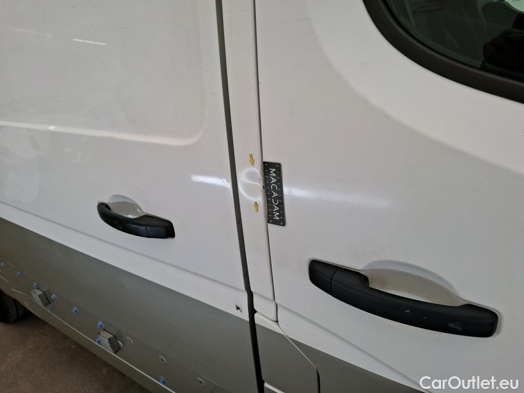  Renault  Master RENAULT  / 2014 / 4P / Fourgon tôlé &FG GCf Trac F3500 L2H2 dCi 110 Euro6 #40