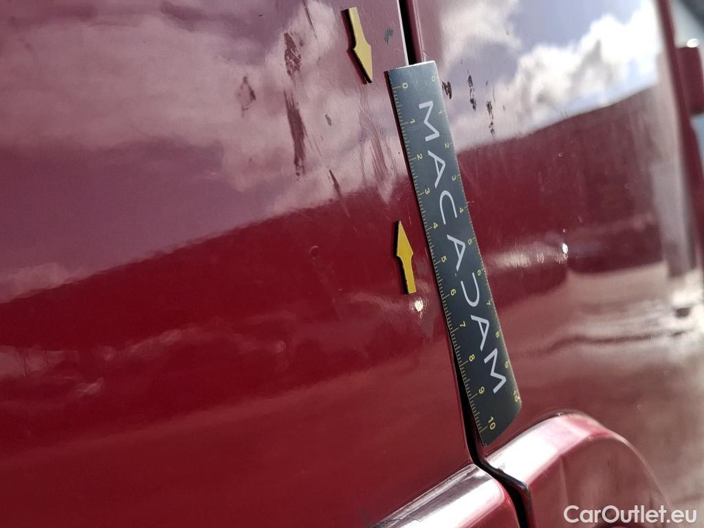  Renault  Master RENAULT  VU 4p Fourgon FG GCf TracF3500 L1H1 dCi110 S&S #83