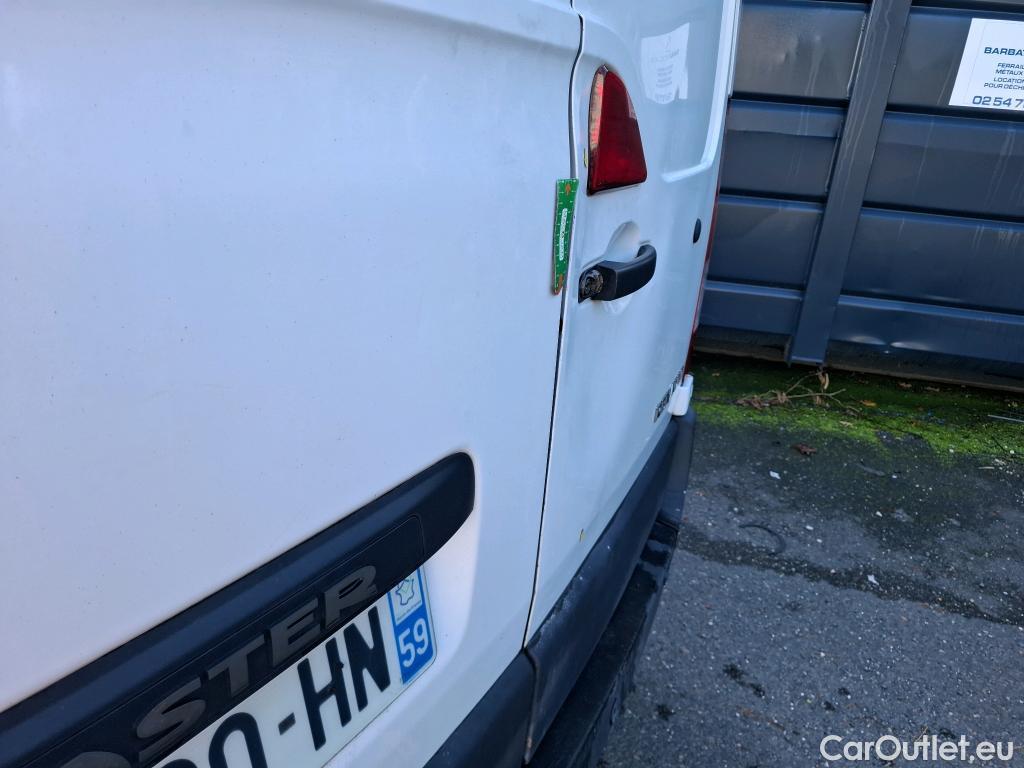  Renault  Master  III Fourgon L2H2 3 5 Grand Confort dCi 135CV BVM6 E6dT #25