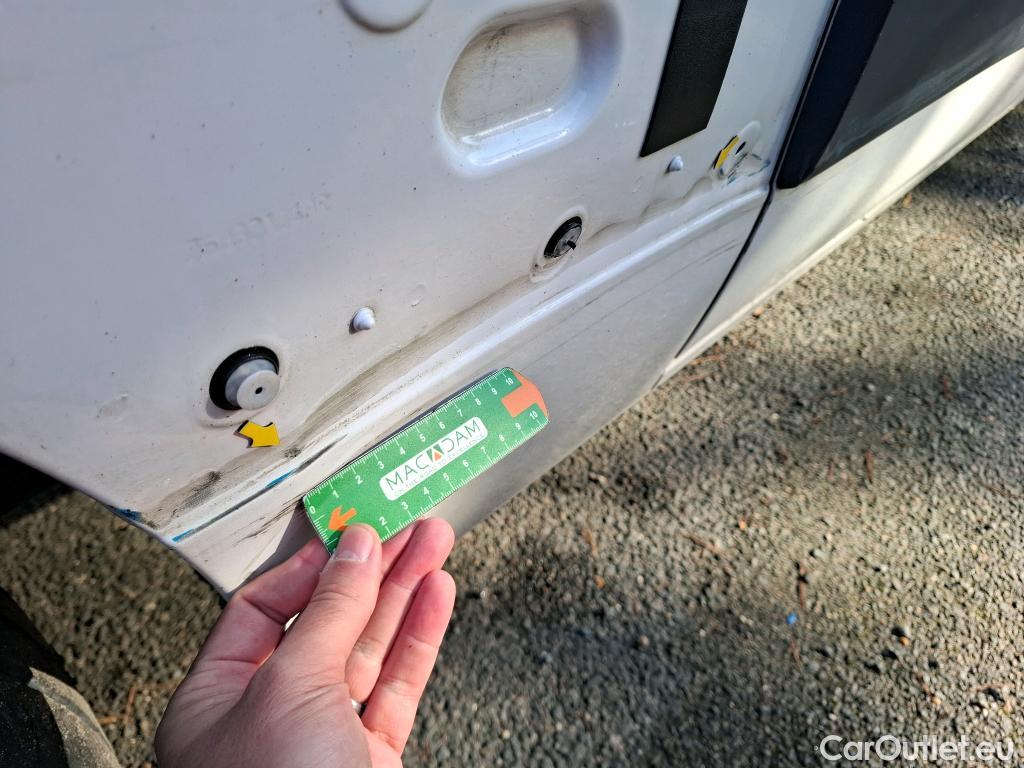  Renault  Master  III Fourgon L2H2 3 5 Grand Confort dCi 135CV BVM6 E6dT #15