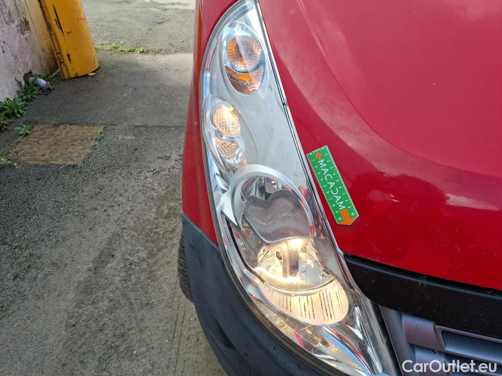  Renault  Master RENAULT  VU 4p Fourgon FG GCf TracF3500 L1H1 dCi110 S&S #71