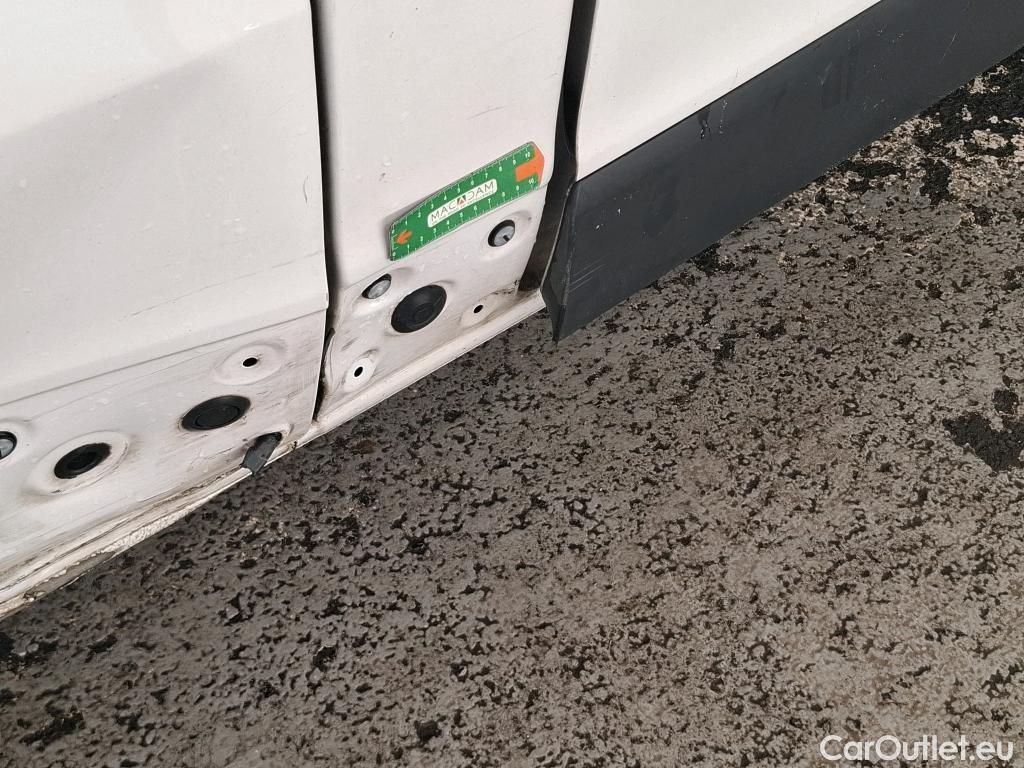  Renault  Trafic  Fourgon Grand Confort L1H1 1000 1.6 dCi 145CV BVA6 E6dT #49